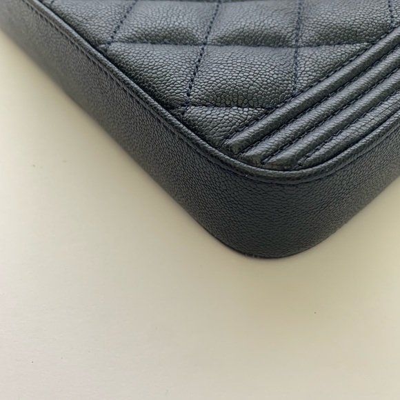 CHANEL Boy Wallet on Chain - Picture 9 of 15